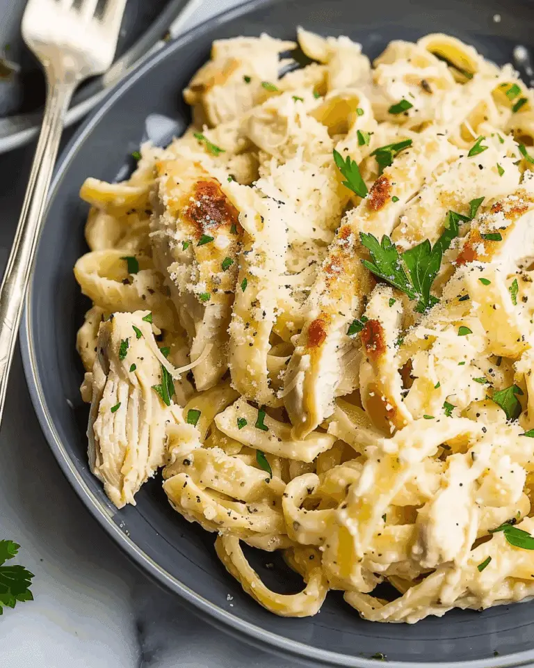 Slow Cooker Garlic Parmesan Chicken Pasta