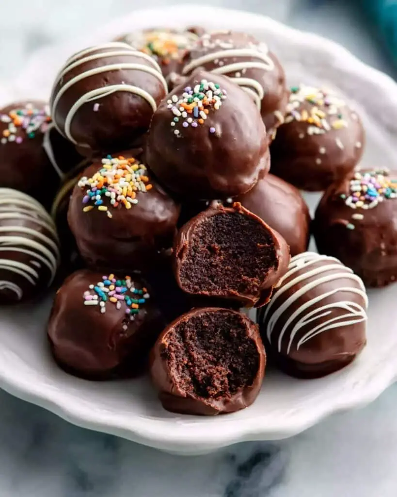 How to Make Oreo Balls (Truffles)