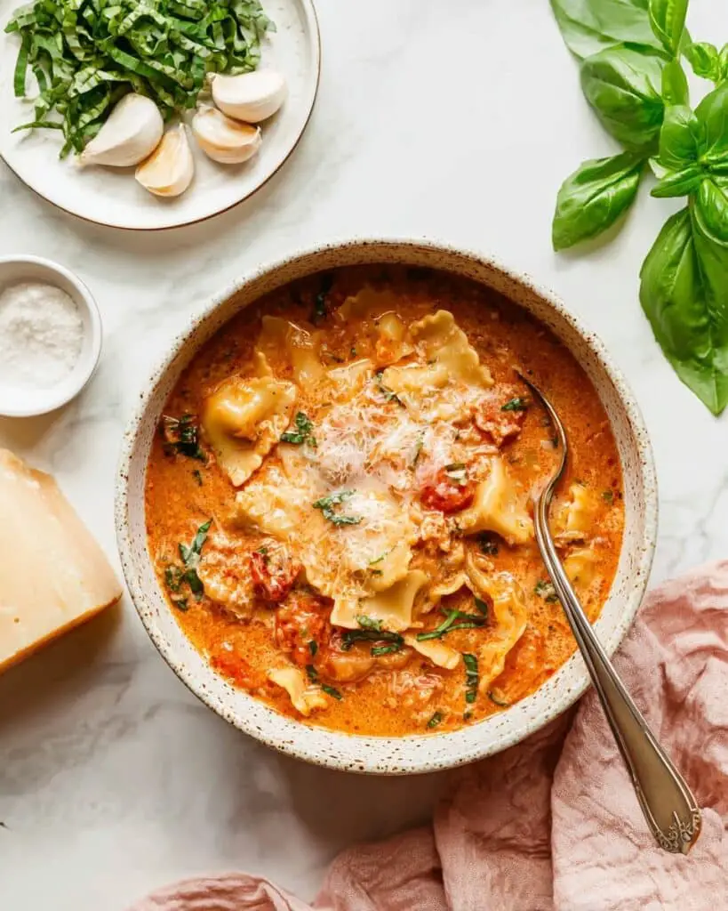 Easy Creamy Lasagna Soup