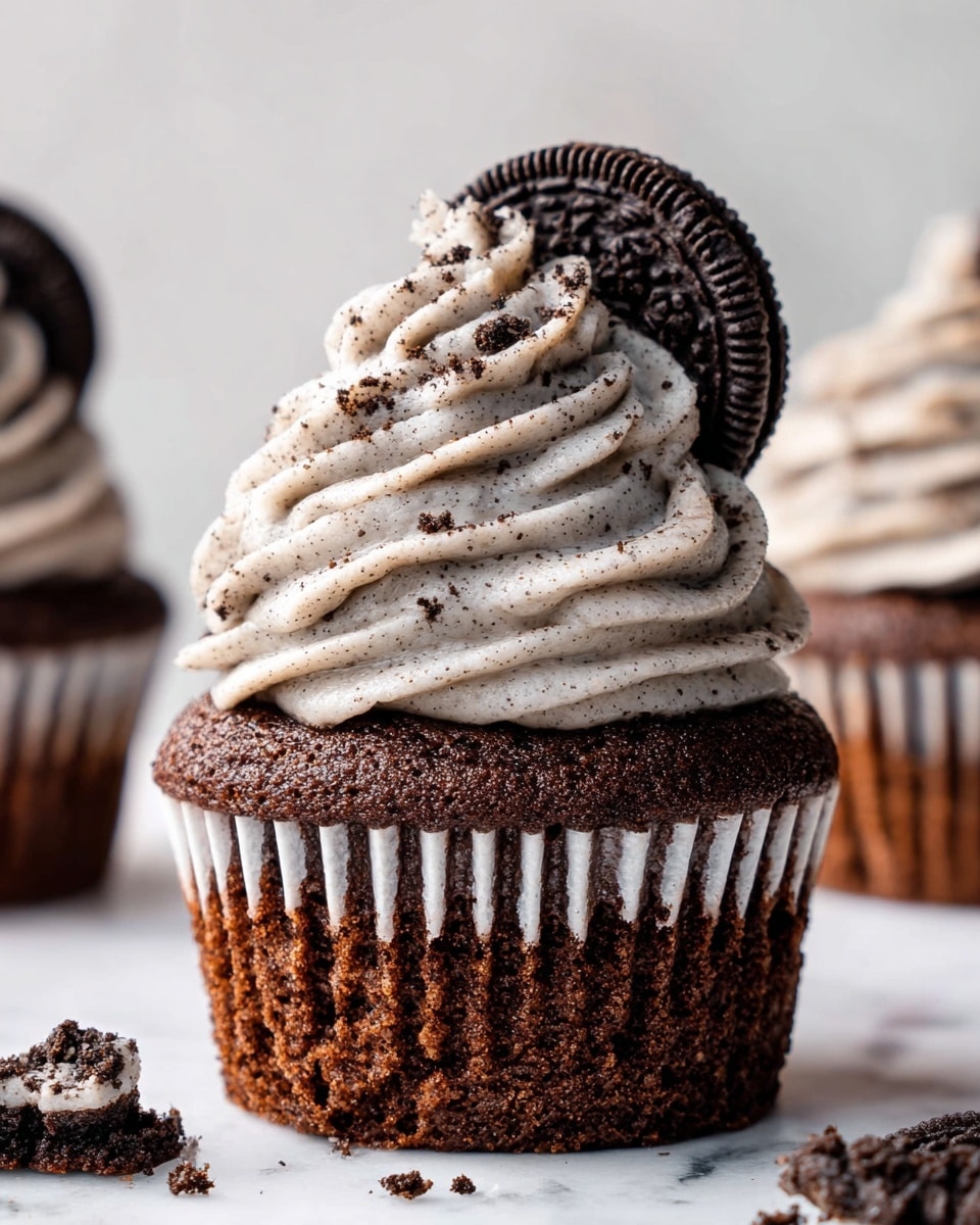 Oreo Cupcakes (Cookies and Cream Cupcakes)